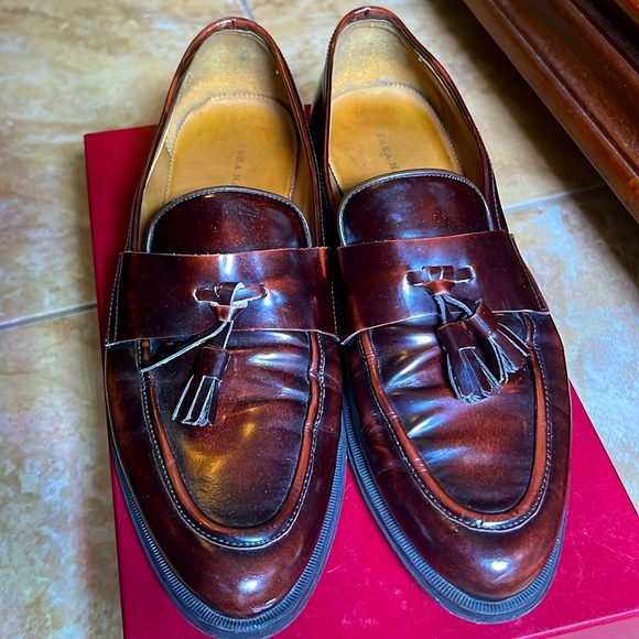 Zara Man Burgundy Shiny Leather Tassel Loafers Size 43 EU